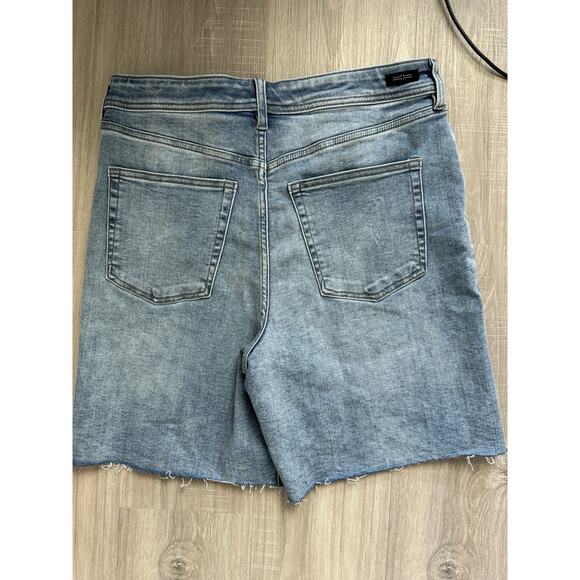 6 for $20 Liverpool LA Denim Shorts 12 - Picture 5 of 6